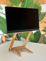 Foote met 17 inch HD monitor